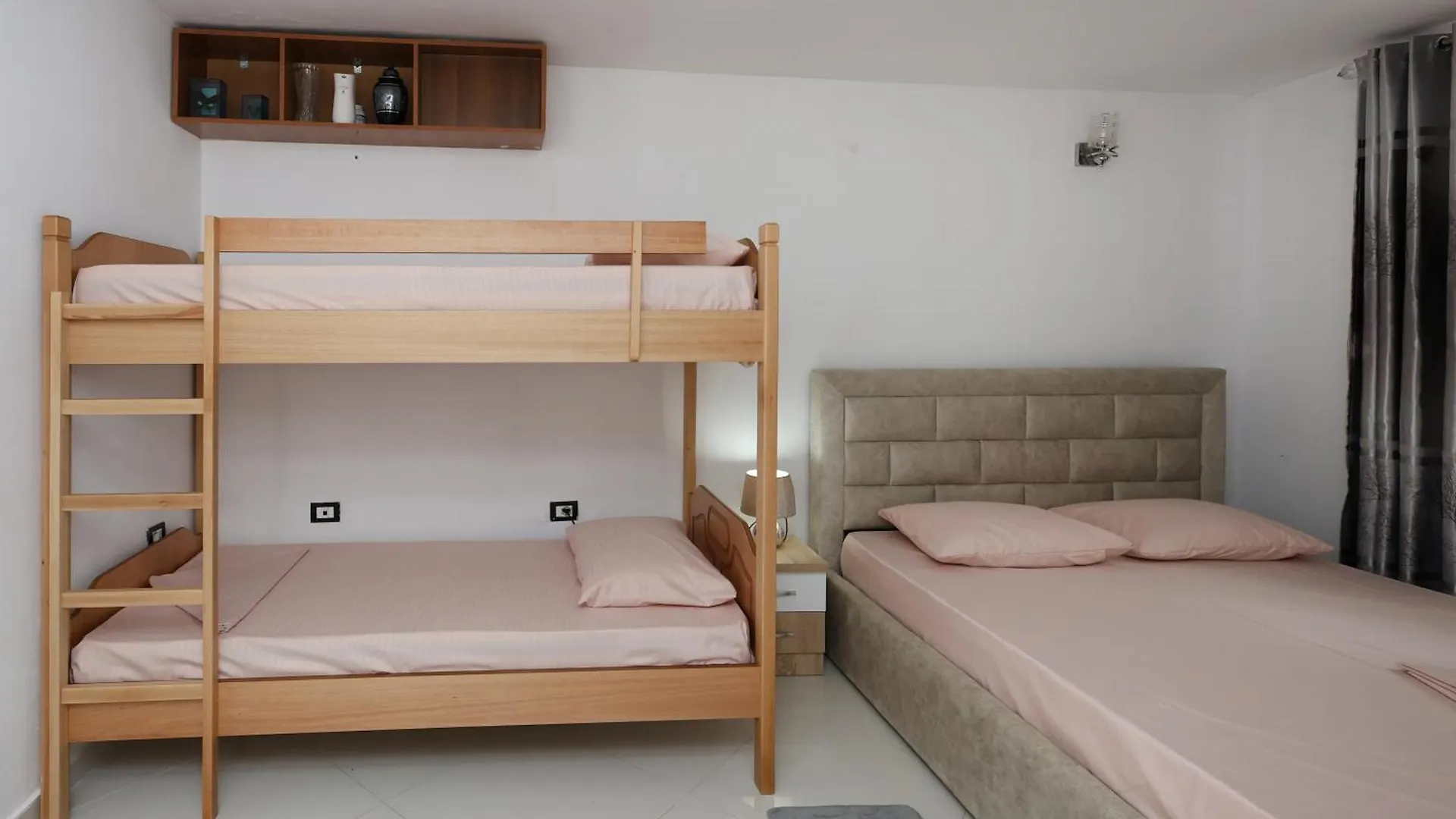 Guesthouse Berati 0*, בראט אלבניה