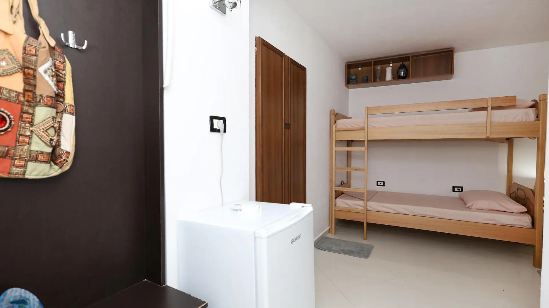 Guesthouse Berati בראט